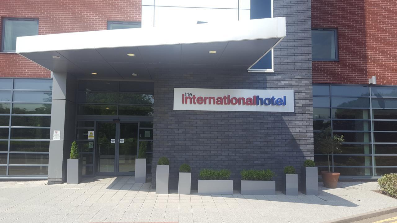 International Hotel Телфорд Екстериор снимка